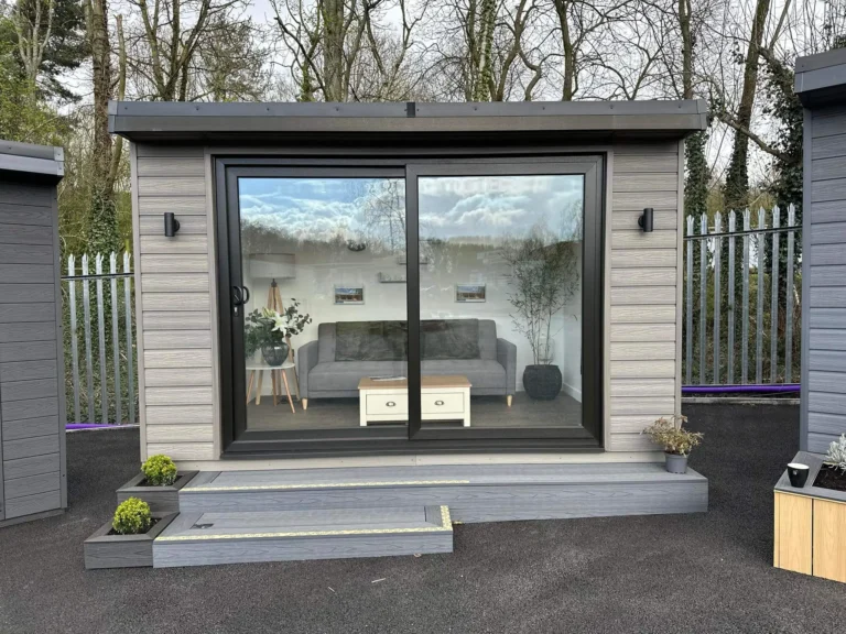 luxury-garden-room-with-sliding-doors-outdoor-living-hub